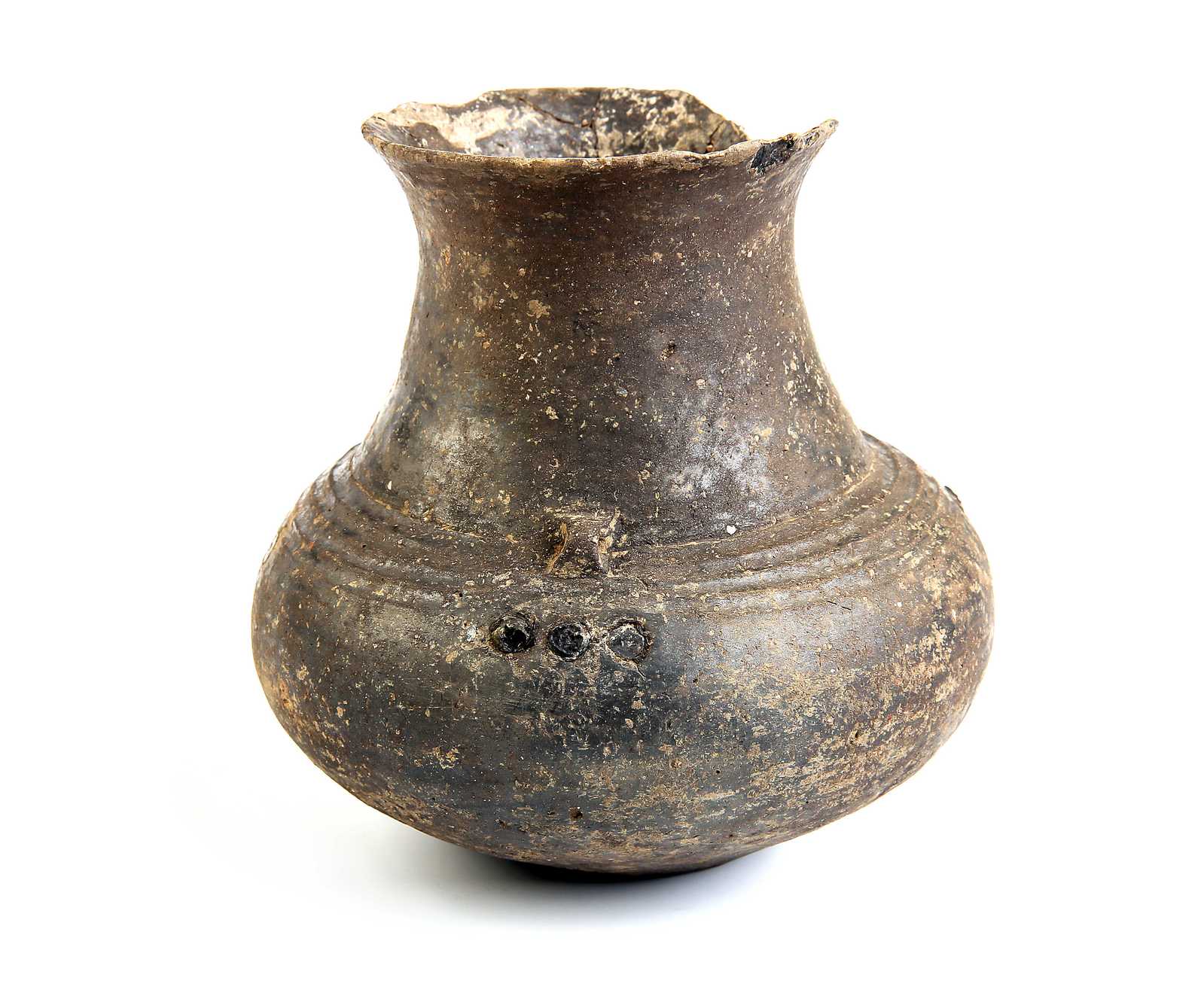 Zdobená lahvovitá nádoba z pozdní doby bronzové